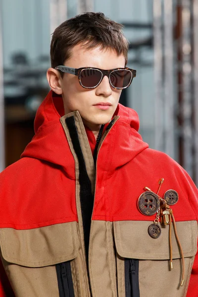 Look 39